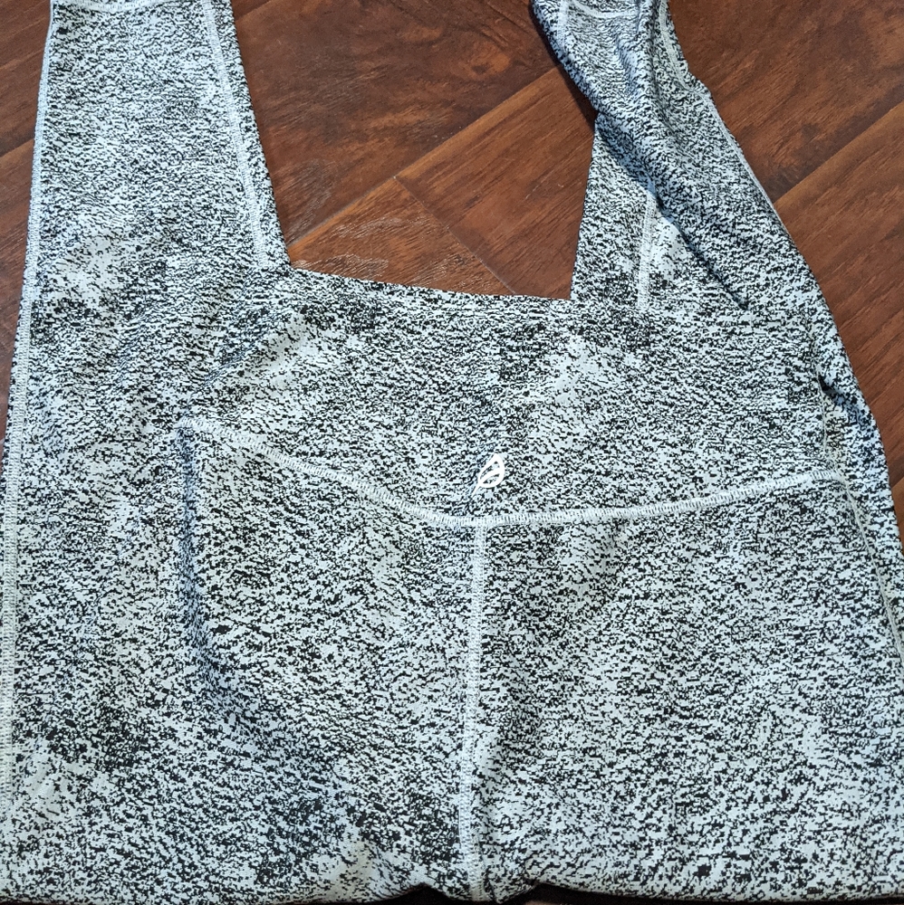 Ptula pixel leggings